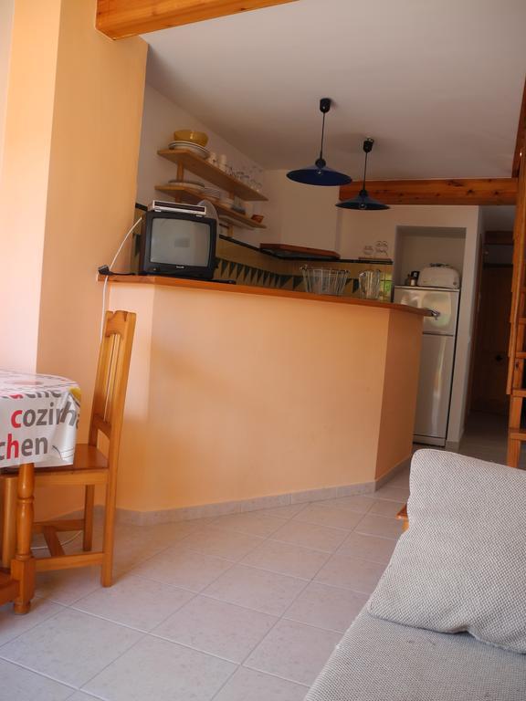 Apartment Cal Viola Torroja Zimmer foto